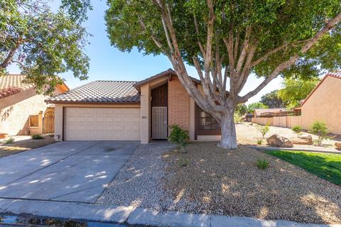 5215 E Coronado Cir, Phoenix, AZ 85044 photo 1