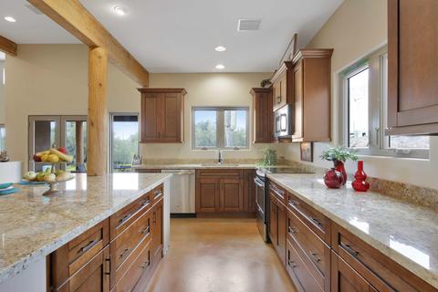 5704 E Pioneer St, Apache Junction, AZ 85119 photo 1