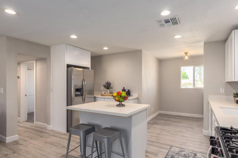  230 W Saint Charles Ave, Phoenix, AZ 85041 photo 10