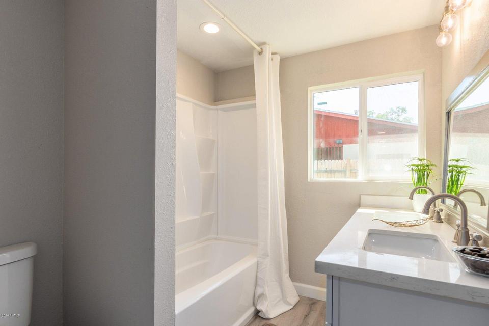  230 W Saint Charles Ave, Phoenix, AZ 85041 photo 19