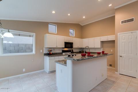 2297 E Devon Ct, Gilbert, AZ 85296 photo 7