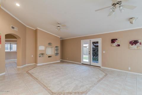 2297 E Devon Ct, Gilbert, AZ 85296 photo 3