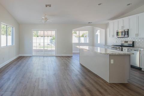 3023 N 34th St, Phoenix, AZ 85018 photo 9