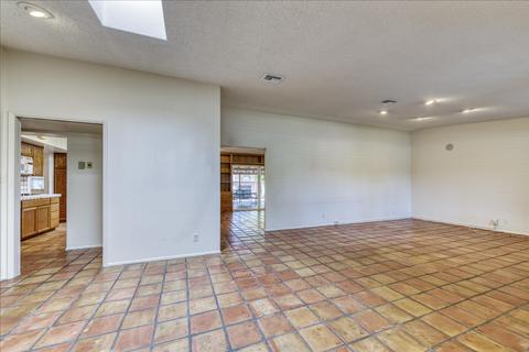8626 N 15th Dr, Phoenix, AZ 85021 photo 6