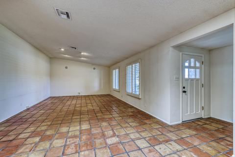 8626 N 15th Dr, Phoenix, AZ 85021 photo 5