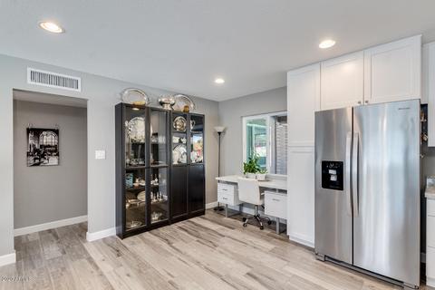 2080 E Riviera Dr, Tempe, AZ 85282 photo 11