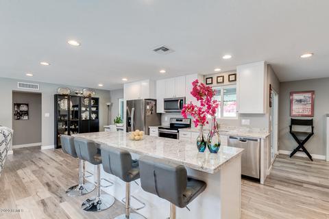 2080 E Riviera Dr, Tempe, AZ 85282 photo 1