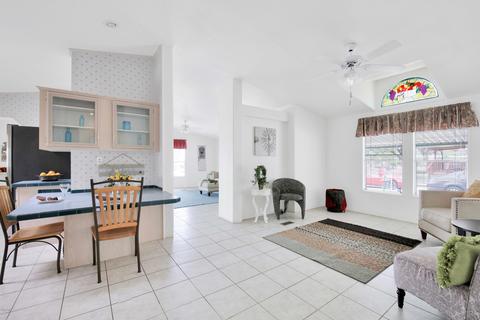 729 S Cornwall Dr, Apache Junction, AZ 85120 photo 4