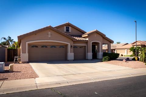 3831 E Pinon Ct, Gilbert, AZ 85234 photo 1
