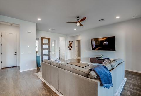 1426 E Milada Dr, Phoenix, AZ 85042 photo 4