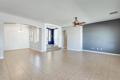 1368 E Clark Dr, Gilbert, AZ 85297 photo 3