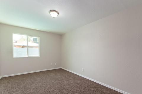 4021 E Nancy Ln, Phoenix, AZ 85042 photo 12