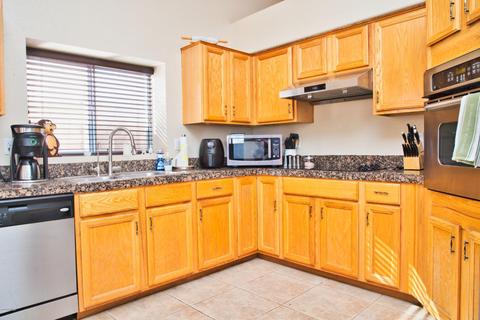 1527 E Michelle Dr, Phoenix, AZ 85022 photo 10