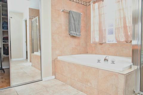 1527 E Michelle Dr, Phoenix, AZ 85022 photo 48