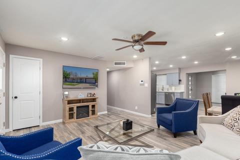 3537 W Denton Ln, Phoenix, AZ 85019 photo 5