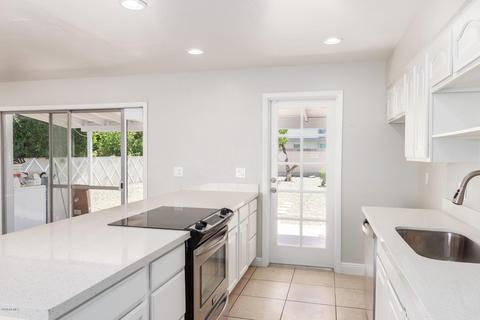 203 Ellis Dr, Tempe, AZ 85282 photo 9