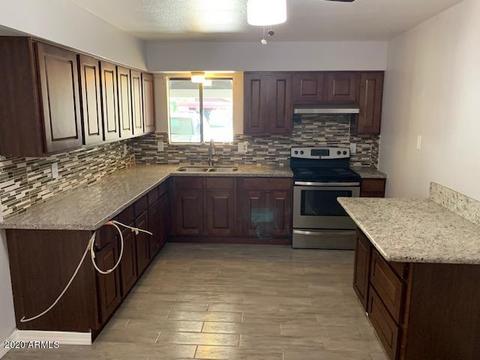 552 E Royal Palms Dr, Mesa, AZ 85203 photo 2
