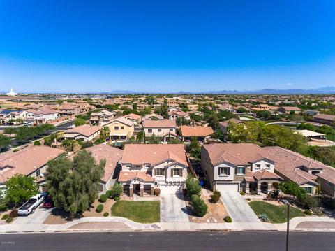 2896 E Trigger Way, Gilbert, AZ 85297 photo 4