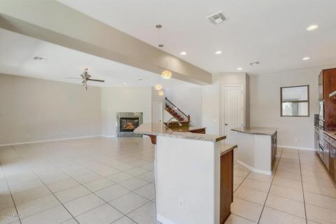 3662 E Crest Ln, Phoenix, AZ 85050 photo 8