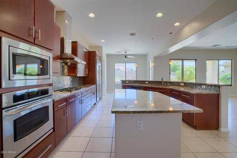 3662 E Crest Ln, Phoenix, AZ 85050 photo 4