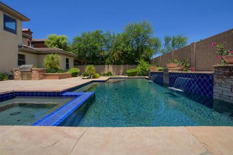 3662 E Crest Ln, Phoenix, AZ 85050 photo 1