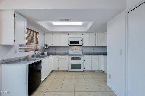 1452 E Carter Rd, Phoenix, AZ 85042 photo 8