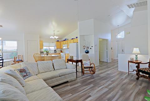 2730 E Beautiful Ln, Phoenix, AZ 85042 photo 1