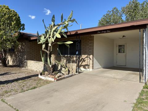 1041 S Delaware Dr, Apache Junction, AZ 85120 photo 3