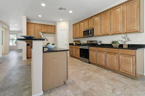 4692 S Mcminn Dr, Gilbert, AZ 85297 photo 9