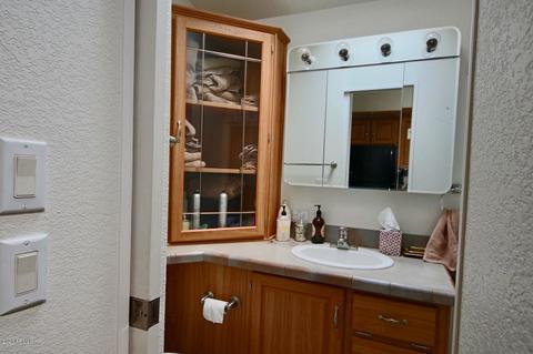2212 Rodeo Rd, Overgaard, AZ 85933 photo 15