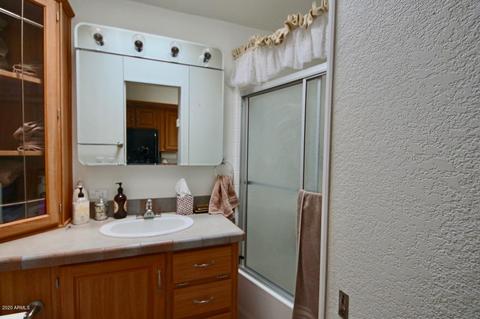 2212 Rodeo Rd, Overgaard, AZ 85933 photo 14