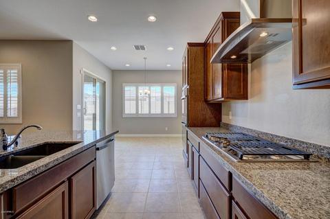 3270 E Donald Dr, Phoenix, AZ 85050 photo 9