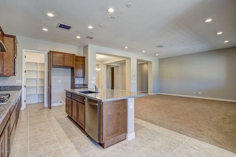 3270 E Donald Dr, Phoenix, AZ 85050 photo 12