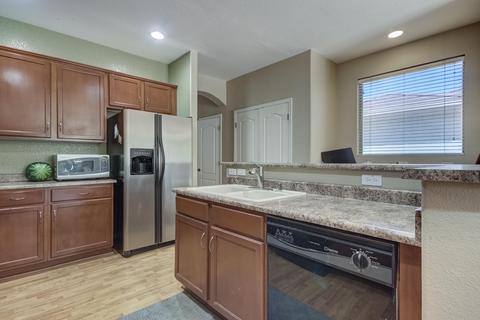 1843 E Donner Dr, Phoenix, AZ 85042 photo 13