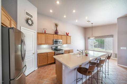4705 E Verbena Dr, Phoenix, AZ 85044 photo 4