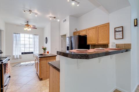 84 E Smoke Tree Rd, Gilbert, AZ 85296 photo 3