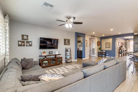 5657 S Inez Ct, Gilbert, AZ 85298 photo 2