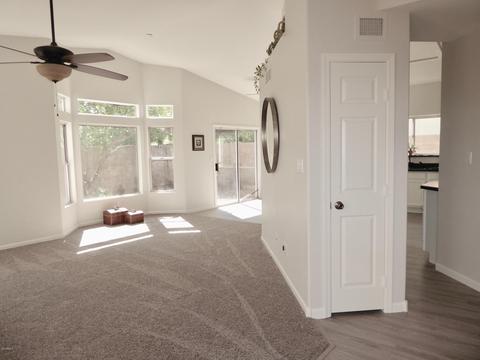 1221 N Cliffside Dr, Gilbert, AZ 85234 photo 2