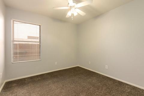4738 E Abraham Ln, Phoenix, AZ 85050 photo 32