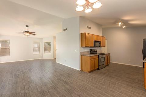 4738 E Abraham Ln, Phoenix, AZ 85050 photo 9