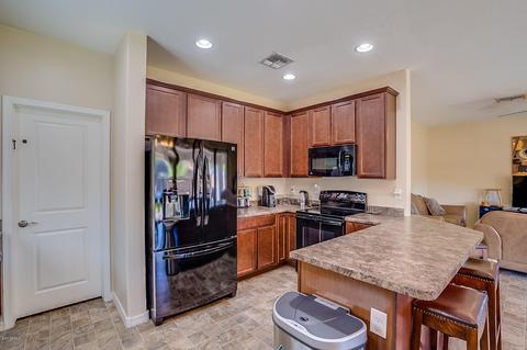 753 E Harwell Rd, Phoenix, AZ 85042 photo 8