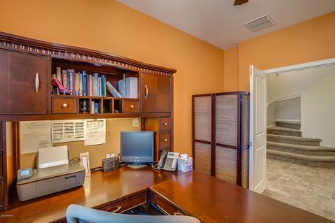 753 E Harwell Rd, Phoenix, AZ 85042 photo 2