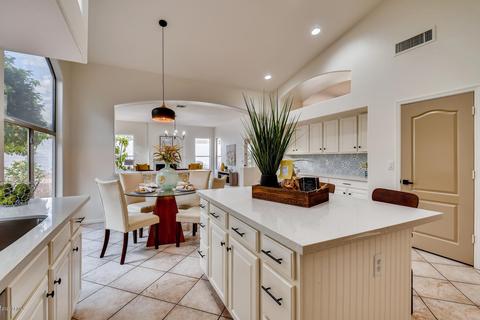 4038 E Weaver Rd, Phoenix, AZ 85050 photo 9