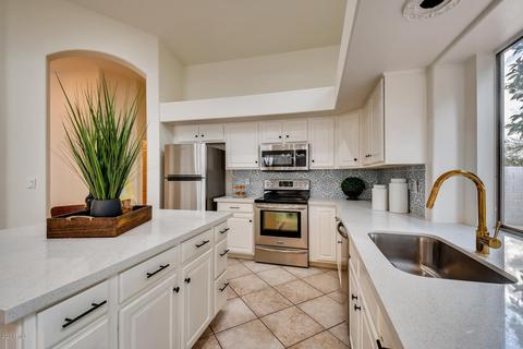 4038 E Weaver Rd, Phoenix, AZ 85050 photo 8