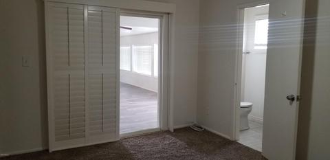 114 E Paseo Way, Phoenix, AZ 85042 photo 12