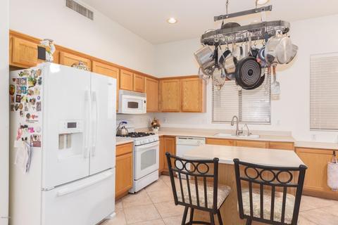 853 E Ivanhoe Ct, Gilbert, AZ 85295 photo 4