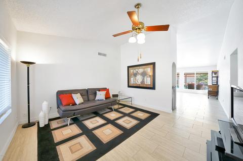 4611 E Sheena Dr, Phoenix, AZ 85032 photo 4