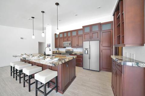 4611 E Sheena Dr, Phoenix, AZ 85032 photo 9