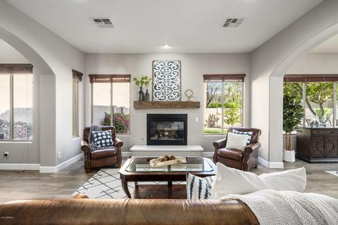 3805 E Patrick Ln, Phoenix, AZ 85050 photo 13