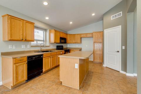3895 E Thornton Ave, Gilbert, AZ 85297 photo 17